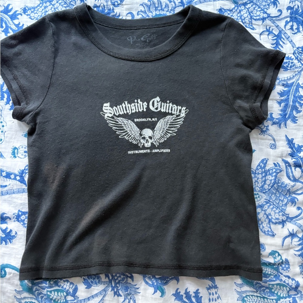 Brandy Melville baby tee